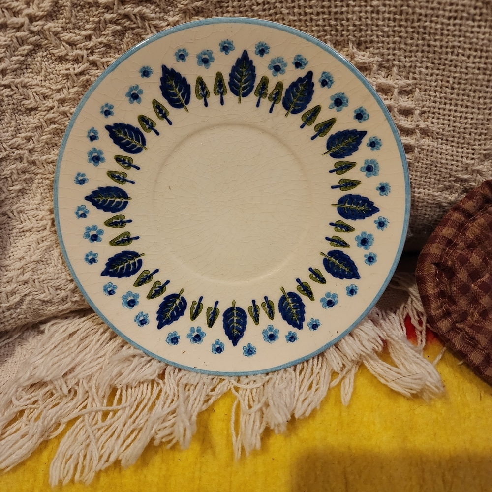 Source Unknown Blue and Green Floral Plate